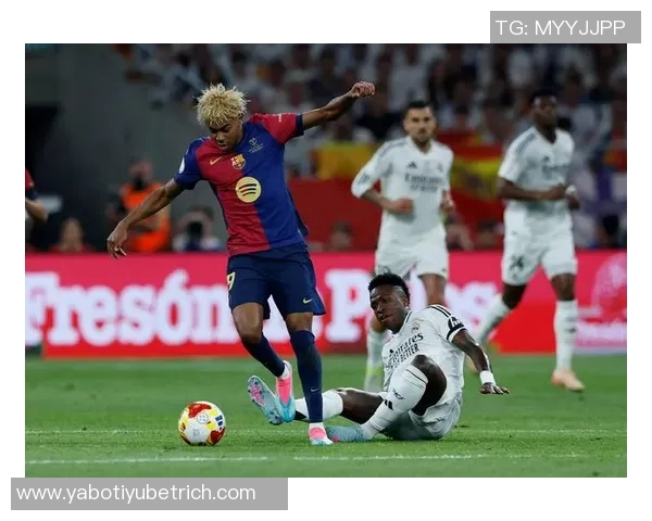 皇马球迷回应亚马尔嘲讽:明天让他们见识我们的实力 皇马球迷回应亚马尔嘲讽:明天让他们见识我们的实力