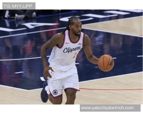 小卡复出状态良好半场8投4中贡献12分2篮板1助攻