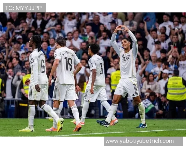 皇马今日训练吸引琼阿梅尼贝林厄姆巴尔韦德等球星参与