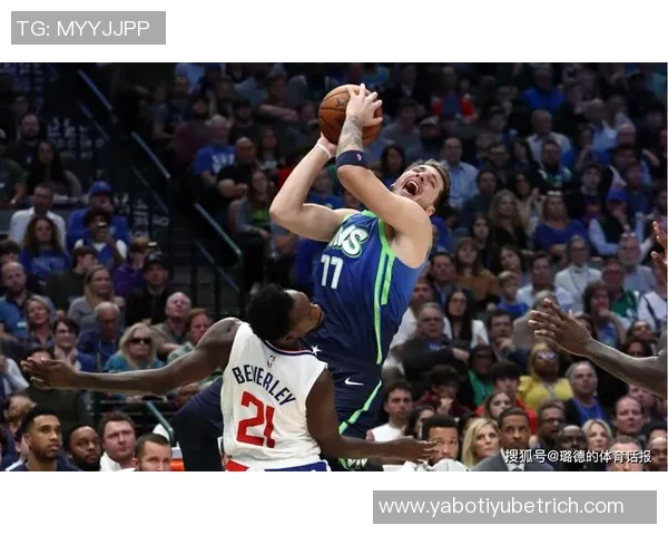 华子面对包夹与犯规困扰表现挣扎仅出手6次贡献11分6板4助3帽却有8次失误