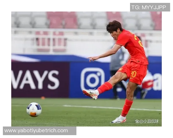 泰国U23球员詹森因飞踹被停赛两场将缺席与国足的较量